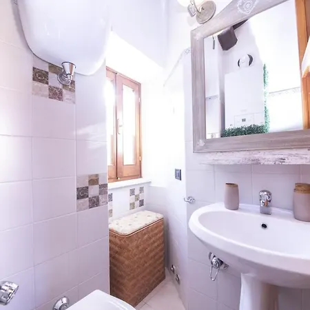 Casa Graziella Piccolo Pied A Terre Nel Castello Di D'assisi Διαμέρισμα Palazzo (Umbria)