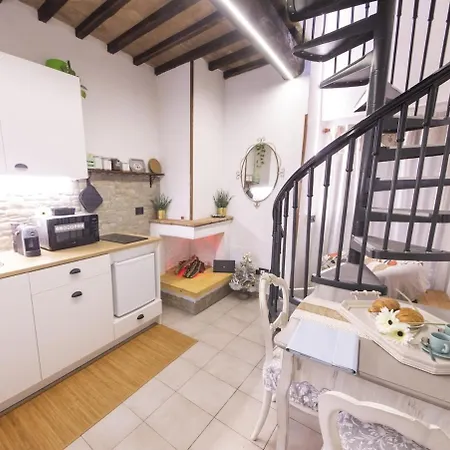 Casa Graziella Piccolo Pied A Terre Nel Castello Di D'assisi Διαμέρισμα *