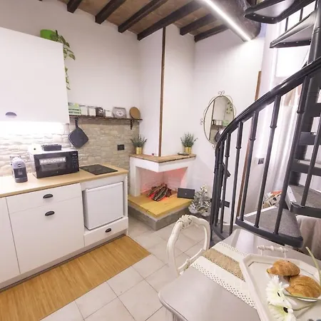 Casa Graziella Piccolo Pied A Terre Nel Castello Di D'assisi Διαμέρισμα *