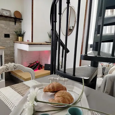 Casa Graziella Piccolo Pied A Terre Nel Castello Di D'assisi *