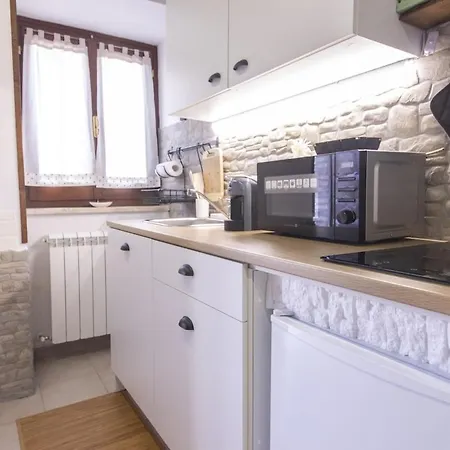 Casa Graziella Piccolo Pied A Terre Nel Castello Di D'assisi Διαμέρισμα Palazzo (Umbria)