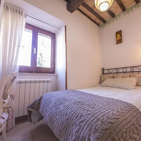 Casa Graziella Piccolo Pied à Terre Nel Castello Di D'assisi *