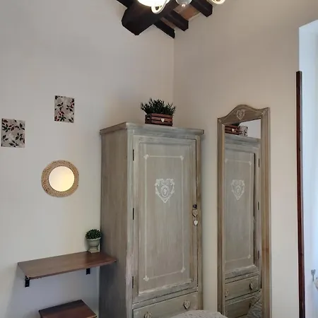 Casa Graziella Piccolo Pied A Terre Nel Castello Di D'assisi Διαμέρισμα *